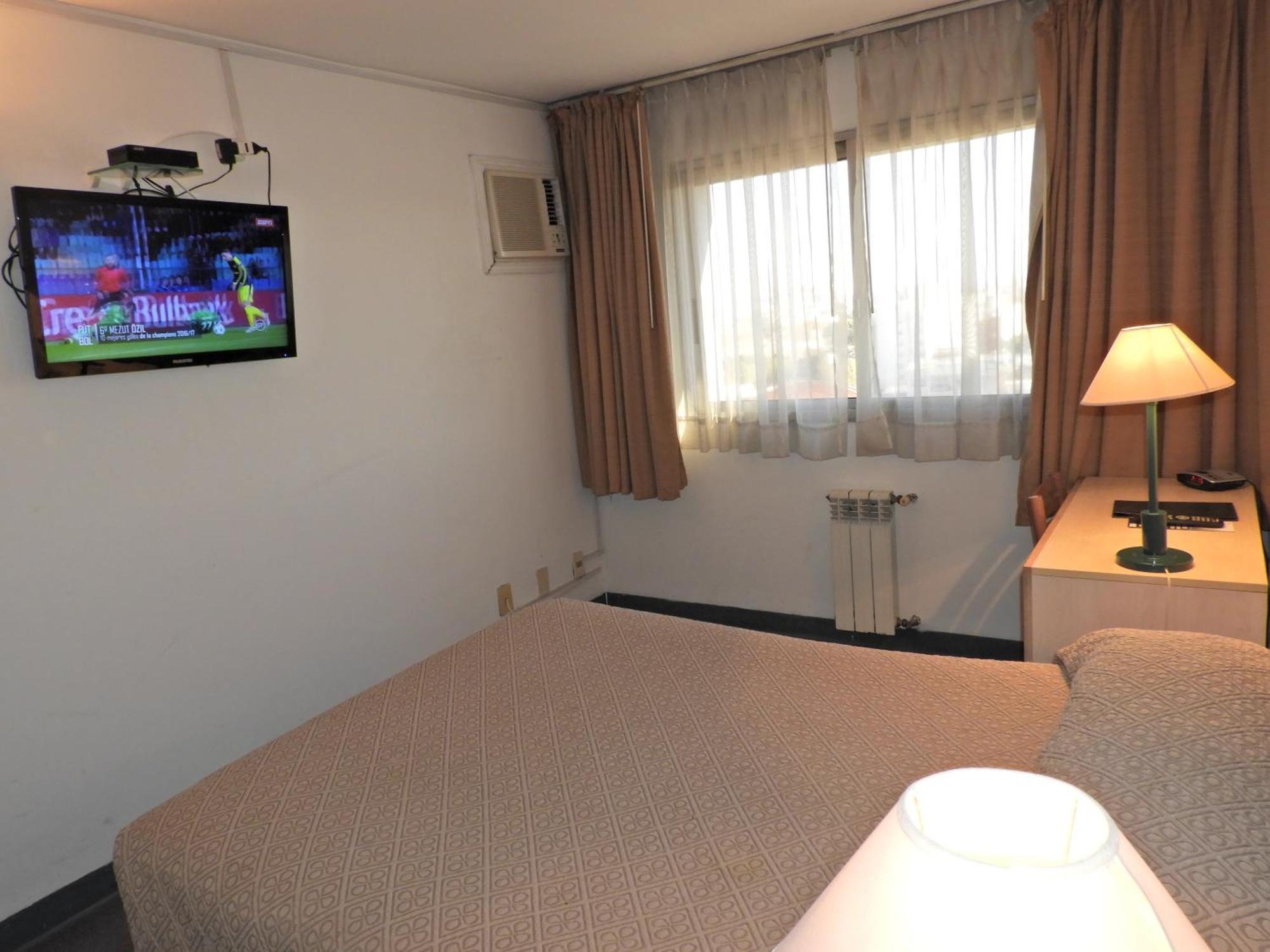 Hotel Tres Cruces Montevideo Zewnętrze zdjęcie