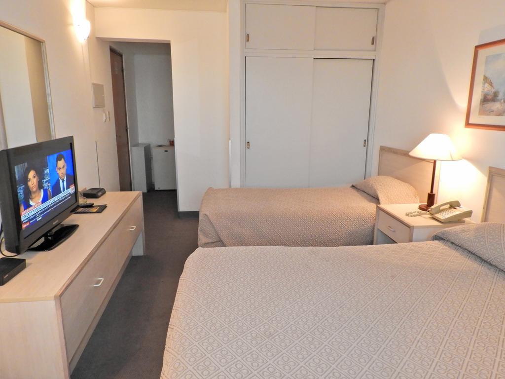 Hotel Tres Cruces Montevideo Zewnętrze zdjęcie