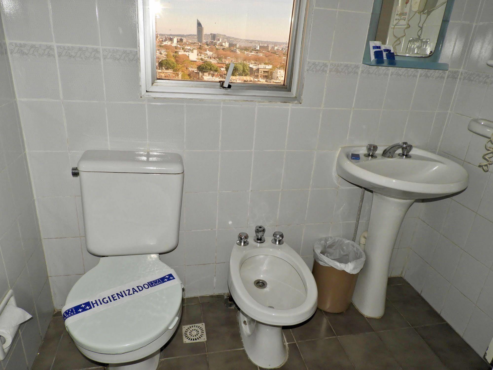 Hotel Tres Cruces Montevideo Zewnętrze zdjęcie