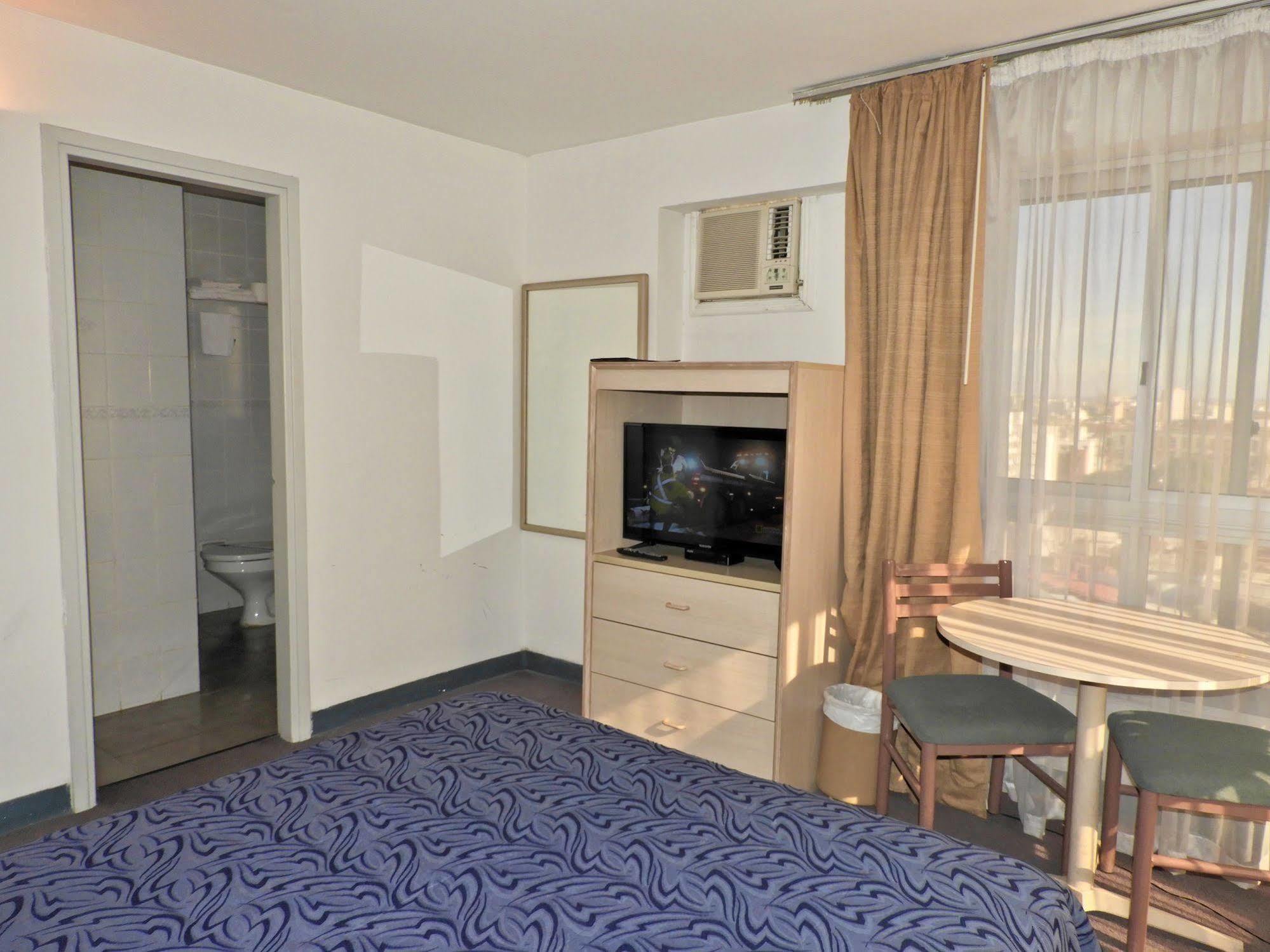 Hotel Tres Cruces Montevideo Zewnętrze zdjęcie